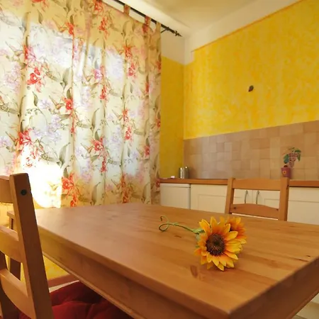 乡村民宿 蒙蒂塞洛乡村别墅 Monticello d'Alba